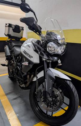 TRIUMPH TIGER 800 XR TRIUMPH TIGER 800 XR